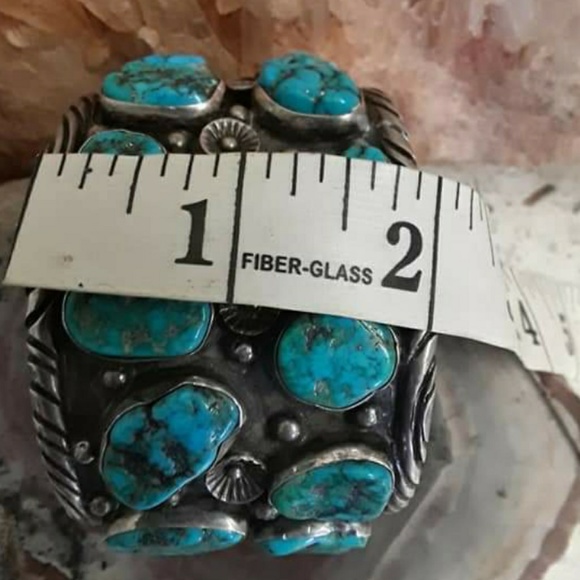 Vintage Navajo Sterling Turquoise Cuff - Picture 4 of 8